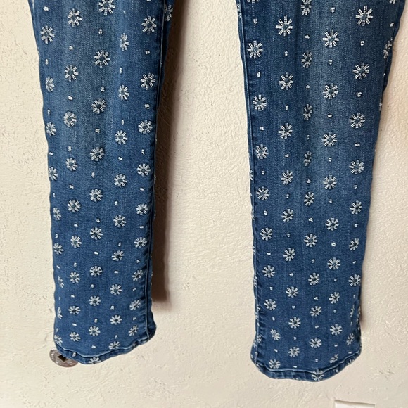 Anthropologie Pilcro Embroidered High-Rise Cropped Bootcut Jeans - Picture 9 of 16